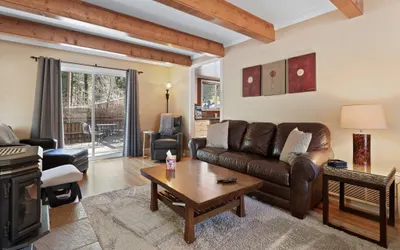 HCH1075 - Glenwood Getaway