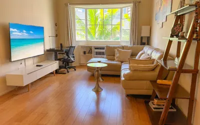 Hawaii Oasis 2-Bedroom at The Cove Waikiki