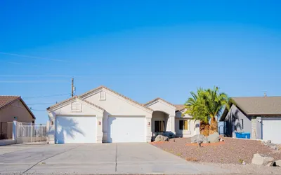 Lake View Livin on Hound