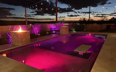 Desert Rose Oasis, Pool, Firepit, Lake Views!