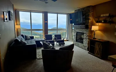 Schweitzer PM: White Pine 410 Luxury 2BD