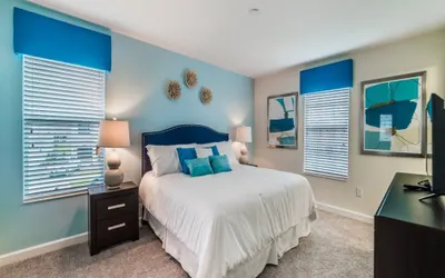 Storey Lake Resort 6 Bedroom Home Near Clubhouse