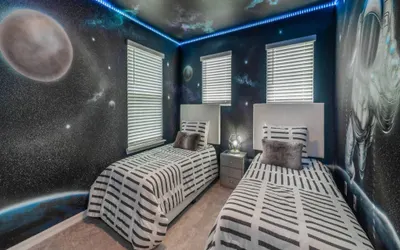 Windsor Island Resort  5 Bedroom East Facing Pool