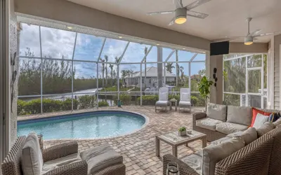 Height of Luxury in Bird Section of Punta Gorda Isles