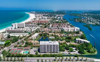 Anchorage Resort Top Floor 2 Bedroom Condo with Gulf Views