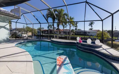 Punta Gorda Isles Private Pool/Spa Home on Canal/ bikes