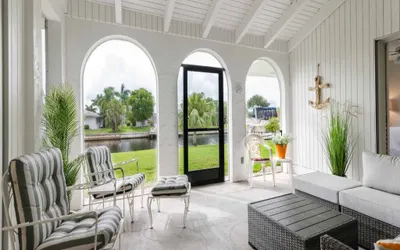 Punta Gorda Isles Canal 2 bedroom Home- Sailboat Access! 15 foot dock!