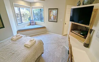 Mt Bachelor Village 324 B SR