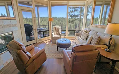 Mt Bachelor Village 331