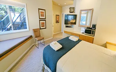 Mt Bachelor Village 328 B