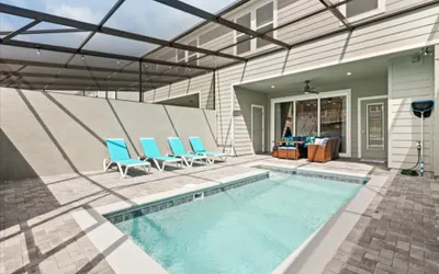 Huge Town Home With Private Pool & Fun Resort!