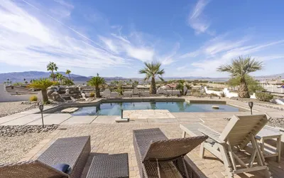 The Sun Chaser, 4 bdr. Pool, Spa and Endless Views