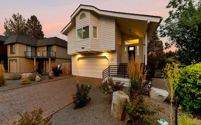 1928 Marconi  Way