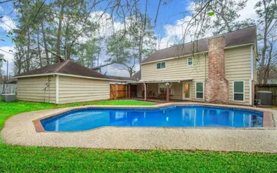 Houston Oasis | Pool, Gameroom & Near IAH Airport