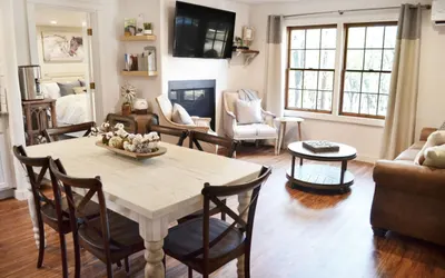 Historic Midtown Ruidoso Cabin | Walk to Shops & Private Hot Tub