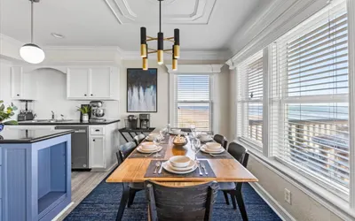 'Horizon Haven' - Beachfront Escape!