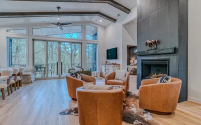 Midtown Ruidoso Cabin | Riverfront • Hot Tub • Walkable