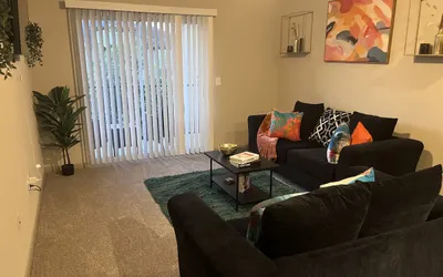 Grand King Abode|Epicenter of Midtown & Downtown