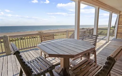Beachfront Home w/ Huge Deck, Sleeps 10