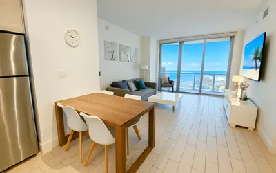 46 Exceptional 2bdr PH Incredible View 31st floor