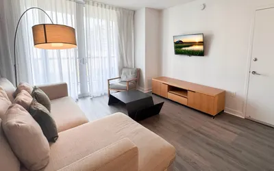 Amazing 2 Bedroom Apartment Great Location