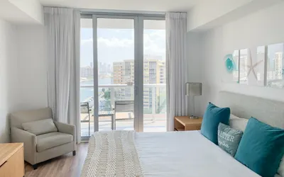 Amazing Apt with Great views