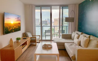 Great 2BR @ Beachwalk Resort