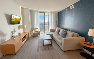 Elegant Two Bedroom Beachwalk Retreat