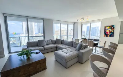Luxury 3-bedroom condo with pool