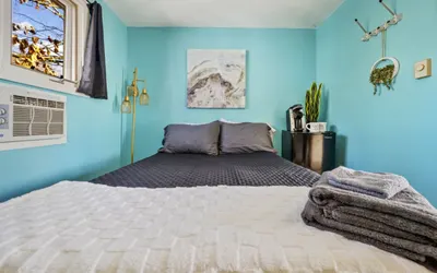 Cozy Single Bed Room w Pool & Parking