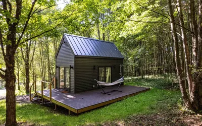 Stylish Tiny House Retreat | Quiet Country Escape