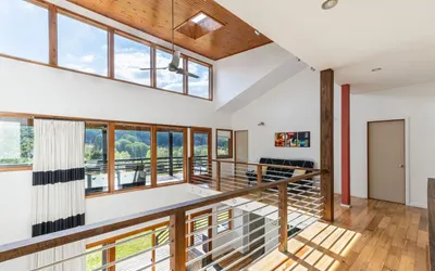 Stylish Contemporary Home • Brilliant Views