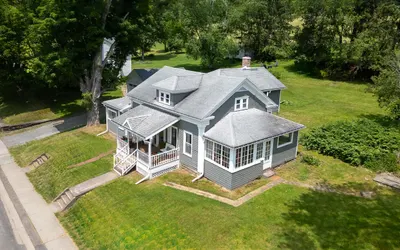Stylish Historic Home – Timeless Charm with Modern Touches