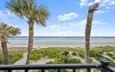 Green Palms Oceanfront 2 Bed Townhouse