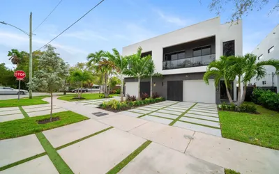 Las Olas Elements Home with Pool and Spa Near the Beach