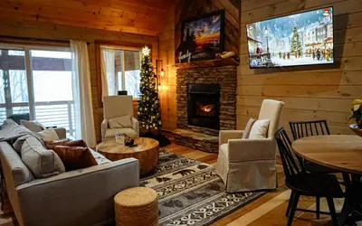 Forest-View Log Lodge w/ Hot Tub, Game Room & 2 Decks