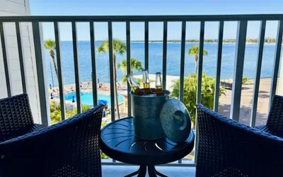 Tampa Bay Beachy Retreat: Pool, Balcony-Waterfront View