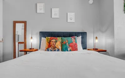 Frida Kahlo Studio: South Beach Hideaway for Two