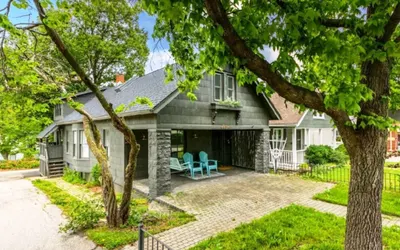 48) 3 Bedrooms | Cozy porch | Peaceful