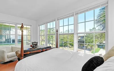 236k) Spacious Retreat by Crescent Lake!