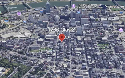 12) Large Loft - 4 queen beds - Downtown