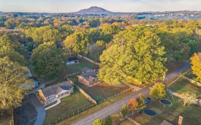 5 bedrooms | Safe neighborhood | 6 Flags