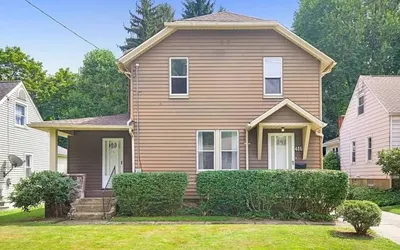 Great house in the heart of Kent, OH