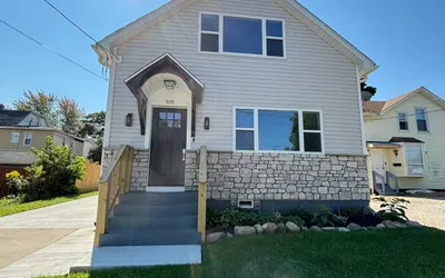 Lake Erie Home Near UPMC Hamot