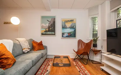 Renovated 1-Bed, Steps to Coolidge Corner Shops