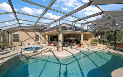 Private Pool Oasis in St Charles