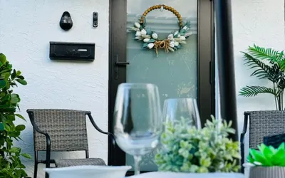 Modern 2BR Central Miami duplex—WiFi Parking