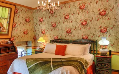 The Bicycle Suite at Pella Mansion
