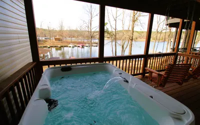 Amazing Lakefront Getaway