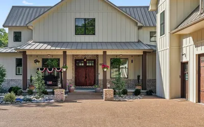 Ultra Luxe Home in Eureka Springs
